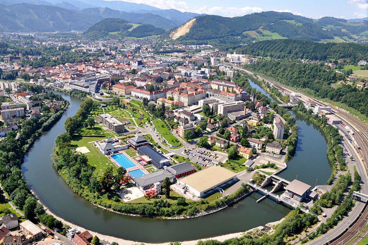 Auszeit Steiraland 7 Mit Ueberdachten Balkon Und Parkplatz Leoben  Eksteriør bilde